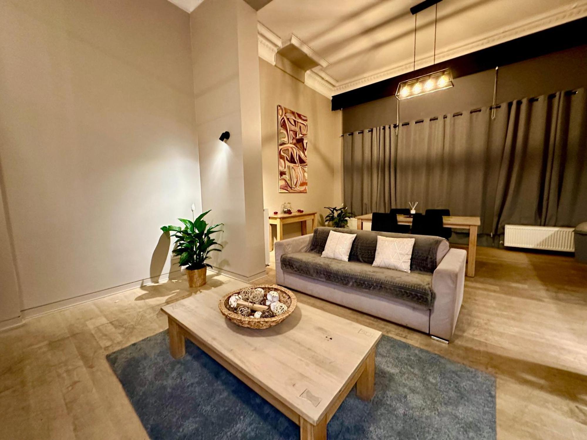 Luxury Suites Castel By Rikas Hotels Amberes Exterior foto
