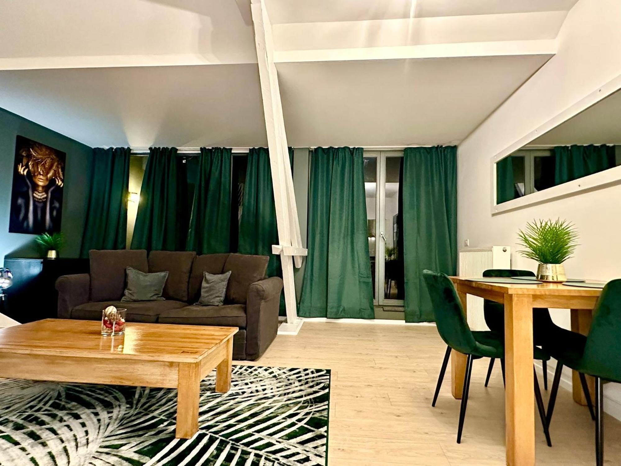 Luxury Suites Castel By Rikas Hotels Amberes Exterior foto